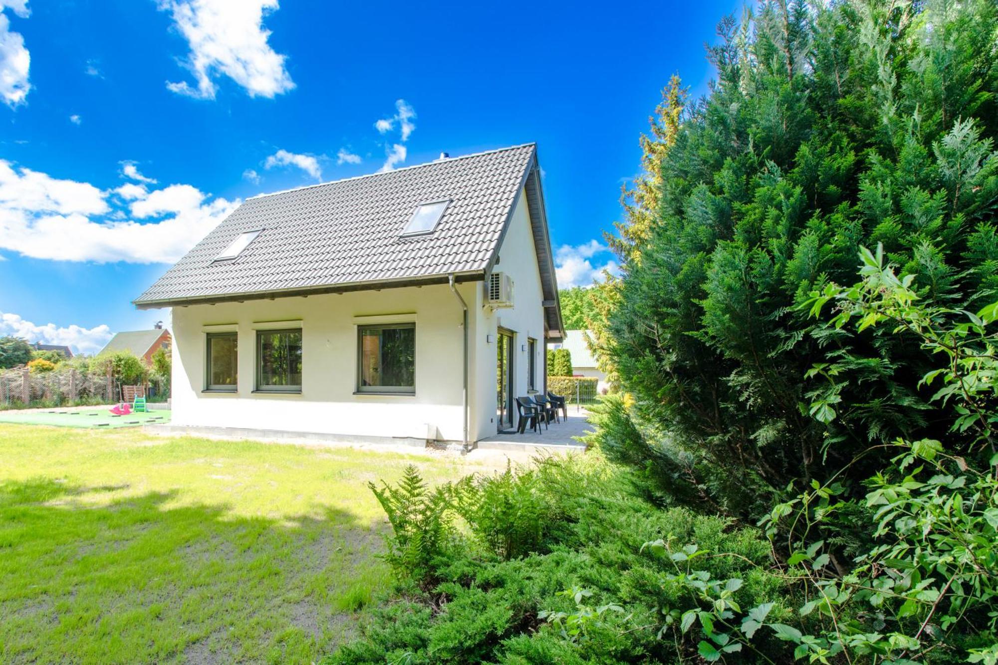Dom Ostoya Wrzosowo - Ogrod, Plac Zabaw & Klimatyzacja By Noclegi Renters Radawka Kültér fotó